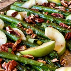 Spring Green Salad With Asparagus, Apples, and Pecans